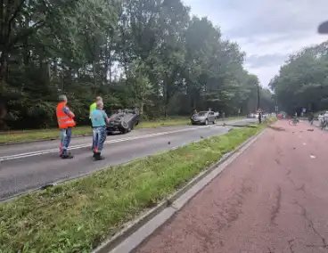 Veel schade en persoon gevlucht na ongeval