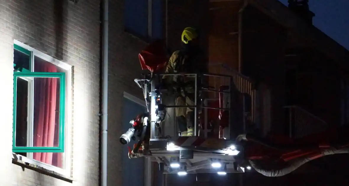 Brandweer ingezet voor brandgeur in portiekflat - Foto 2
