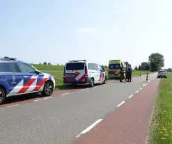 Scooterrijder ten val door vliegje in oog