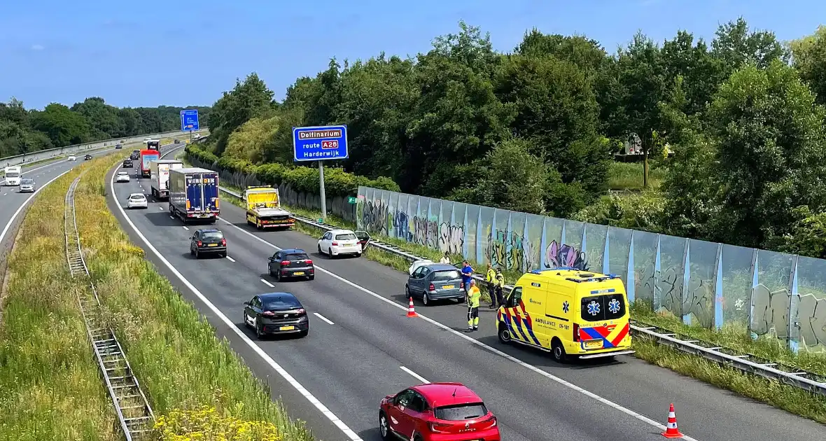 Ongeval tussen twee voertuigen op snelweg