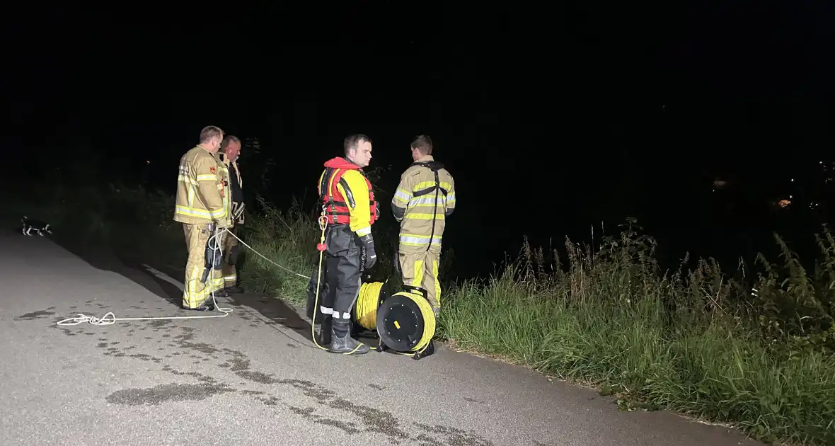 Zoektocht in water na aantreffen kleding - Foto 1