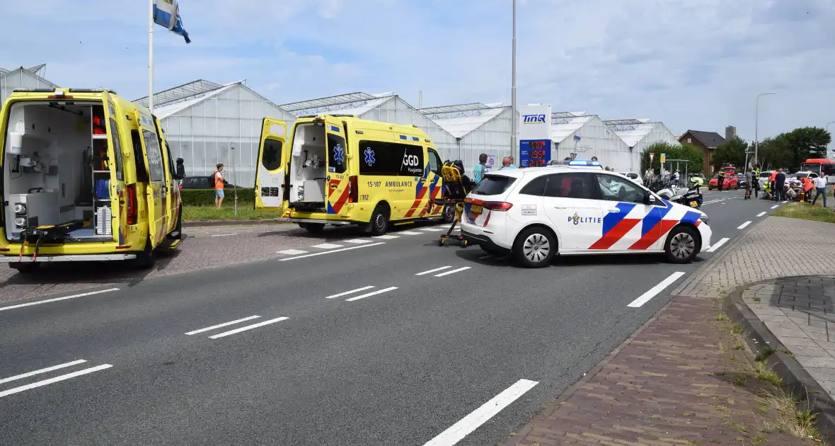 Traumateam ingezet na botsing tussen motorrijder en fietser - Foto 3