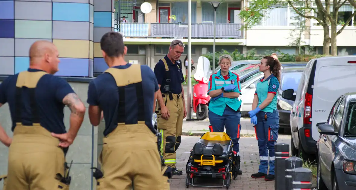 Traumateamingezet bij medische noodsituatie in flatwoning - Foto 1