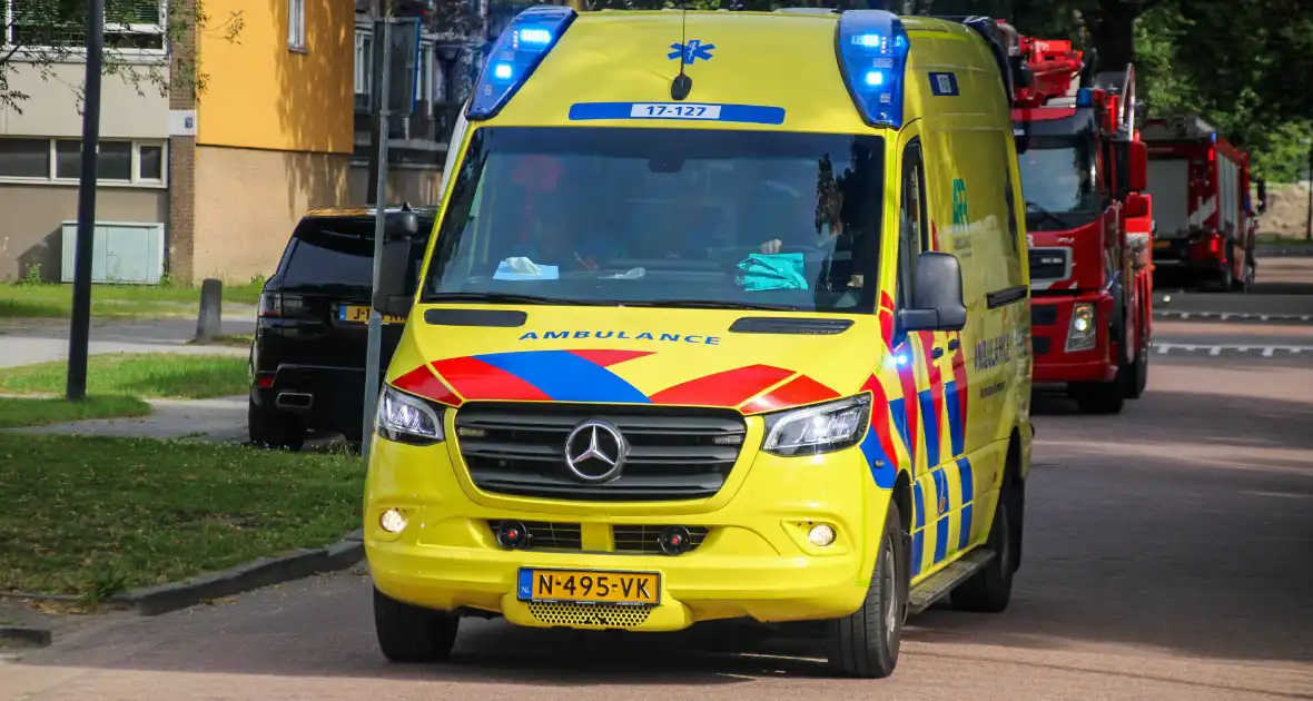 Traumateamingezet bij medische noodsituatie in flatwoning - Foto 10