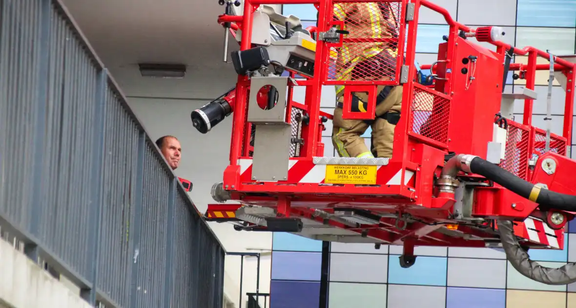 Traumateamingezet bij medische noodsituatie in flatwoning - Foto 5