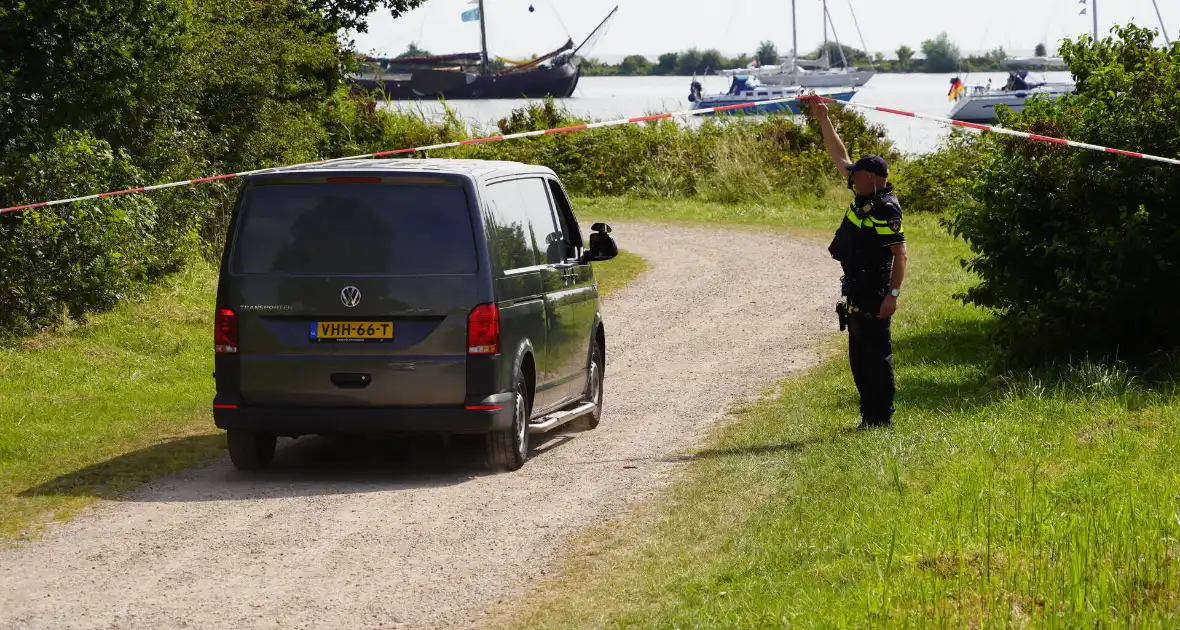 Stoffelijk overschot in water aangetroffen - Foto 4