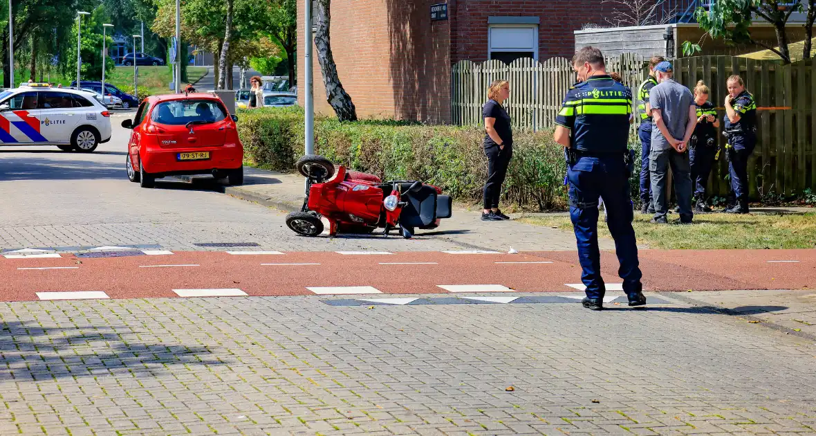 Scootmobieler aangereden door automobilist, traumateam ingezet - Foto 3