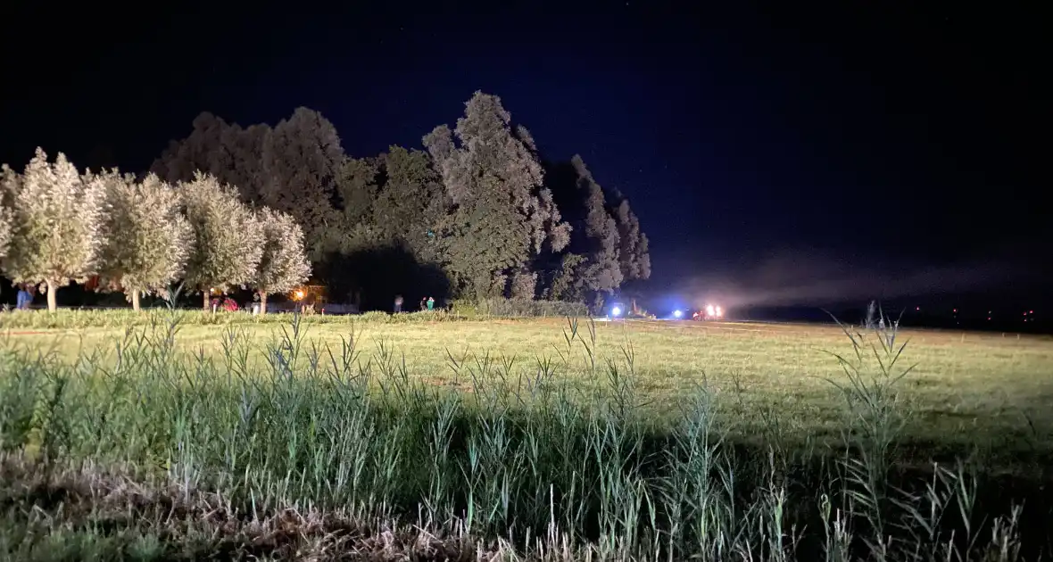 Rookontwikkeling bij brand in landbouwvoertuig - Foto 1