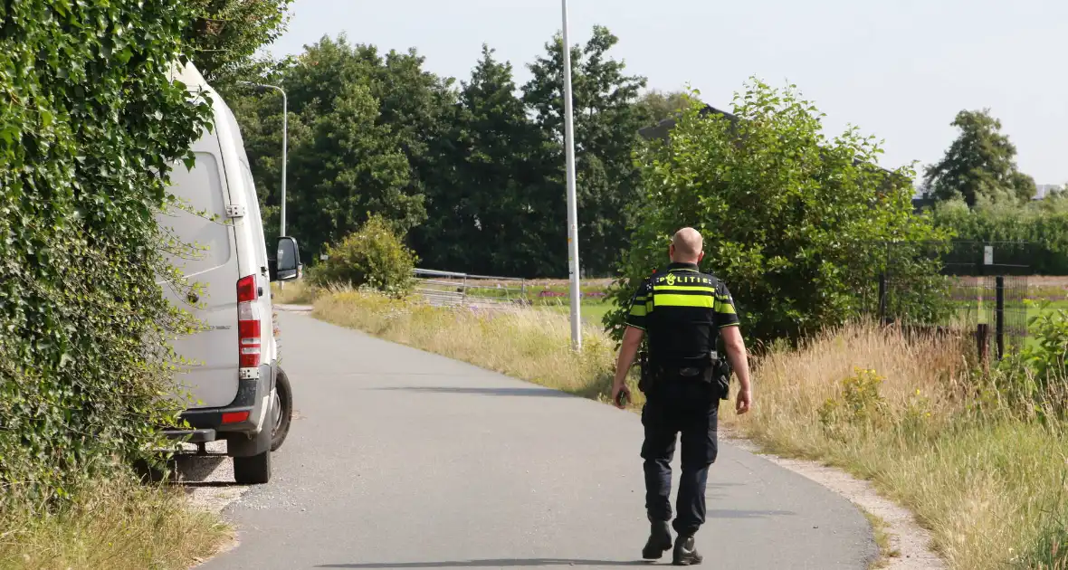 Bakfiets bestuurder gewond bij aanrijding met bestelbus - Foto 3