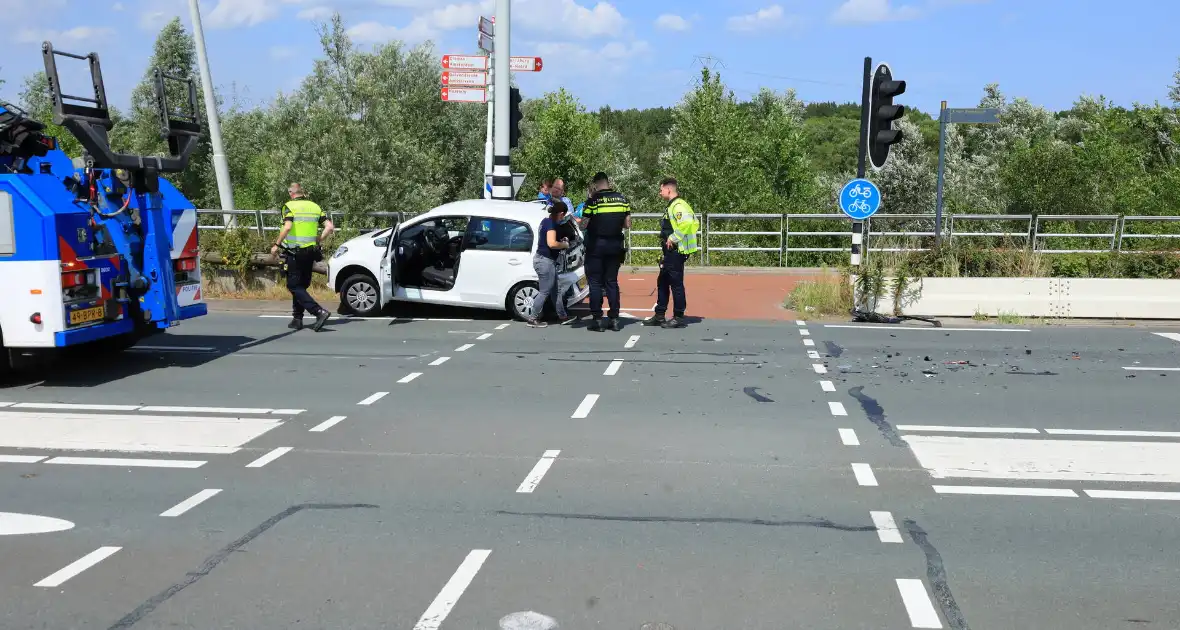 Hulpdiensten ingezet voor kopstaatsbotsing - Foto 3