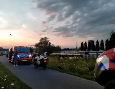 Hulpdiensten ingezet voor twee personen te water