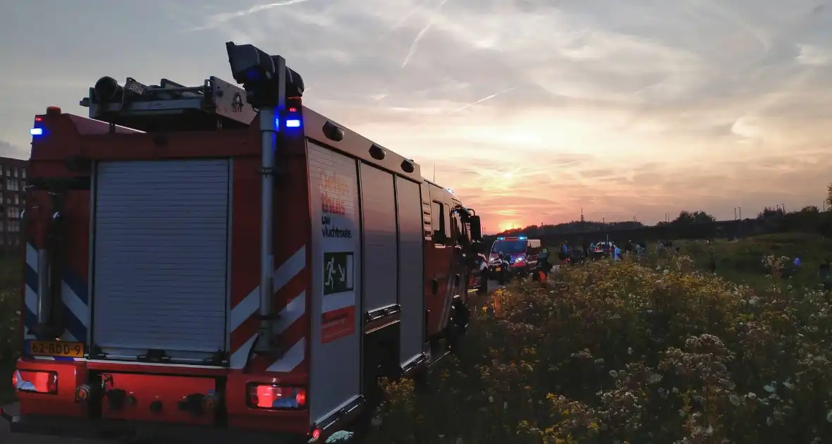 Hulpdiensten ingezet voor mogelijk personen te water - Foto 1