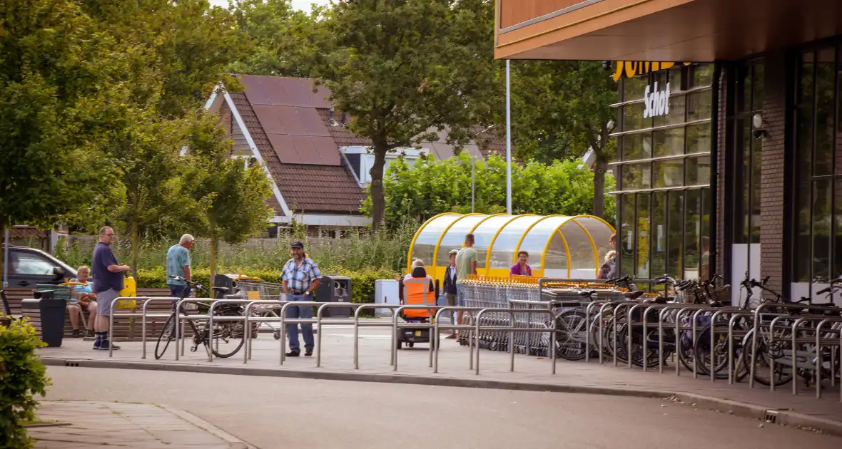 Supermarkt Jumbo gesloten door gevaarlijke stof - Foto 4