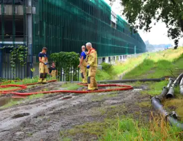 Brandweer pompt parkeerkelder leeg