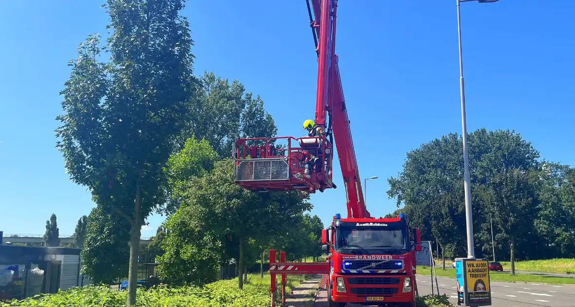 Dak van clubgebouw voetbalvereniging vat vlam - Foto 8