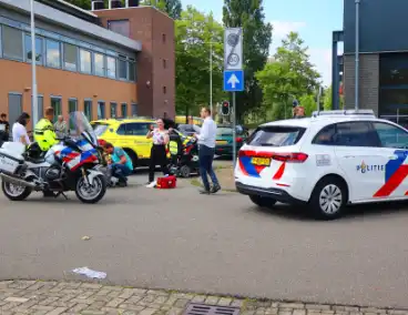 Vrouw in scootmobiel gewond op straat