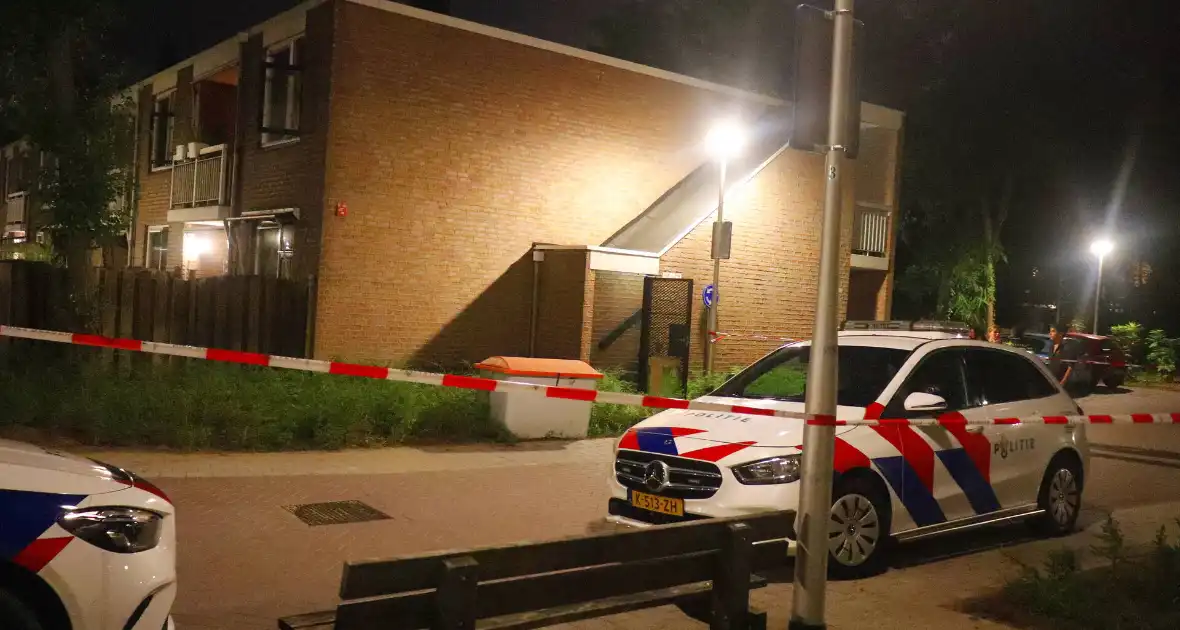 Aanhoudingen en zwaargewonde na steekincident - Foto 6