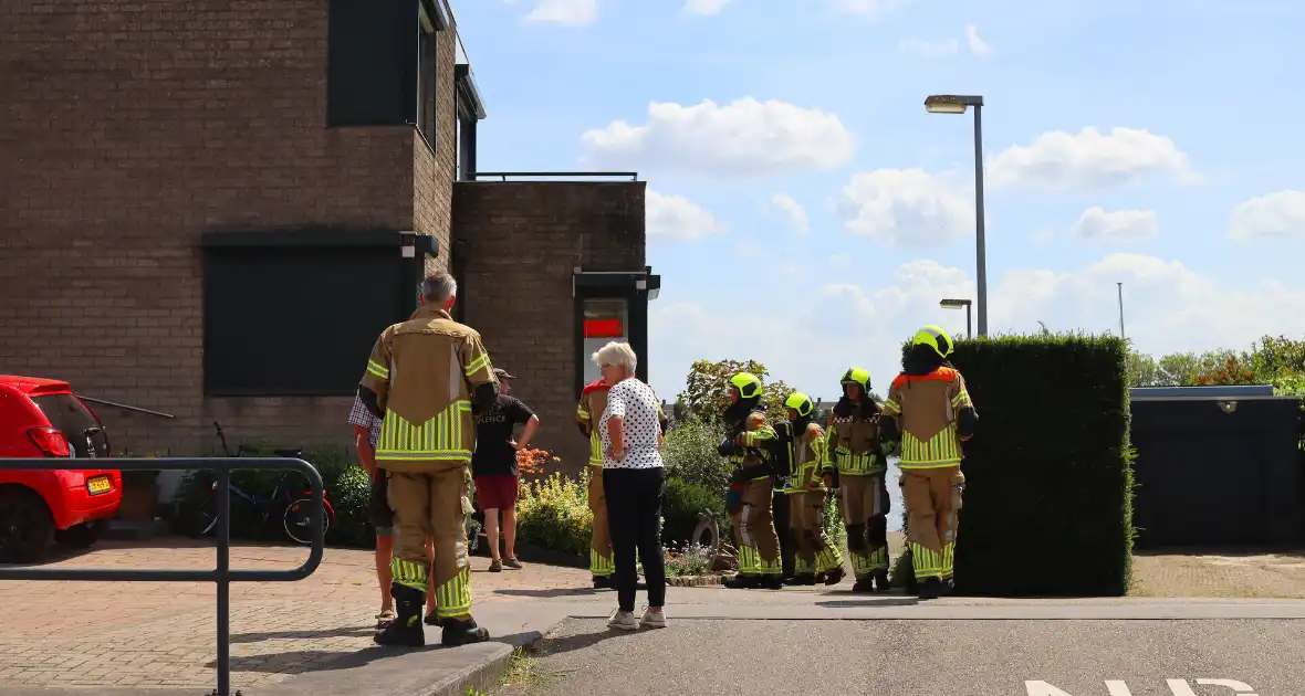 Brandweer ingezet voor gaslekkage in tuin van woning - Foto 2