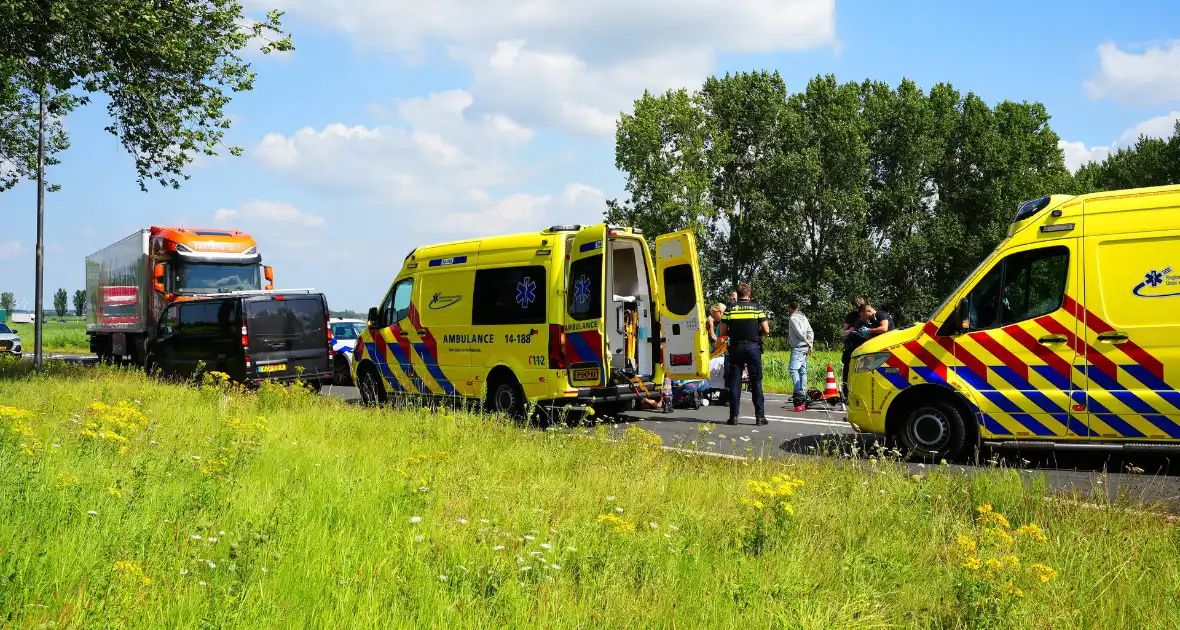 Traumateam ingezet na ongeval met racefietster en bestelbus - Foto 6