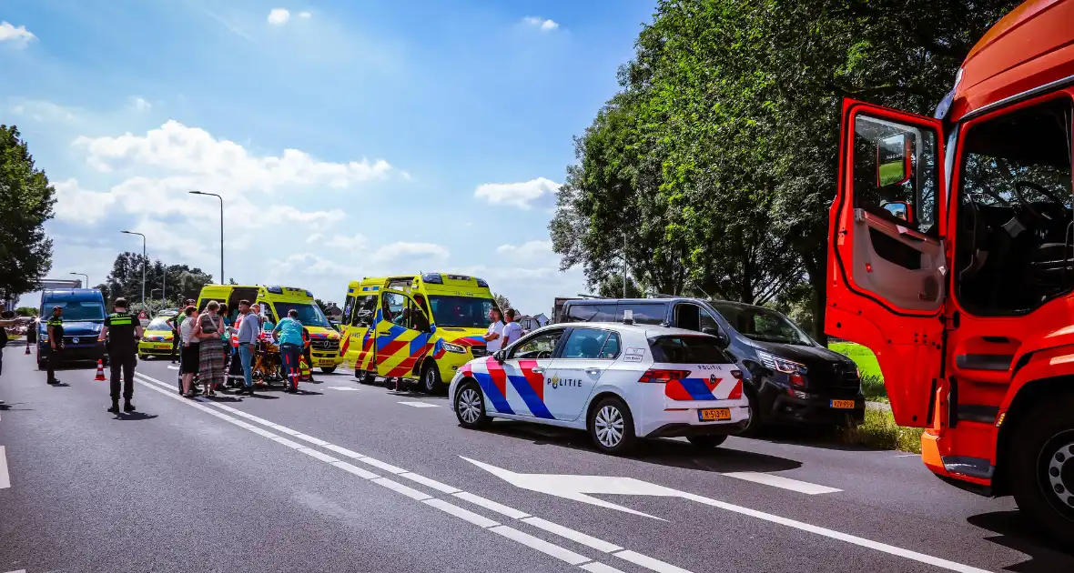 Traumateam ingezet na ongeval met racefietster en bestelbus - Foto 7