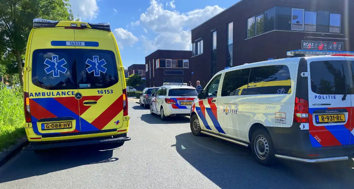 Hulpdiensten ingezet voor medisch incident in loods - Foto 2