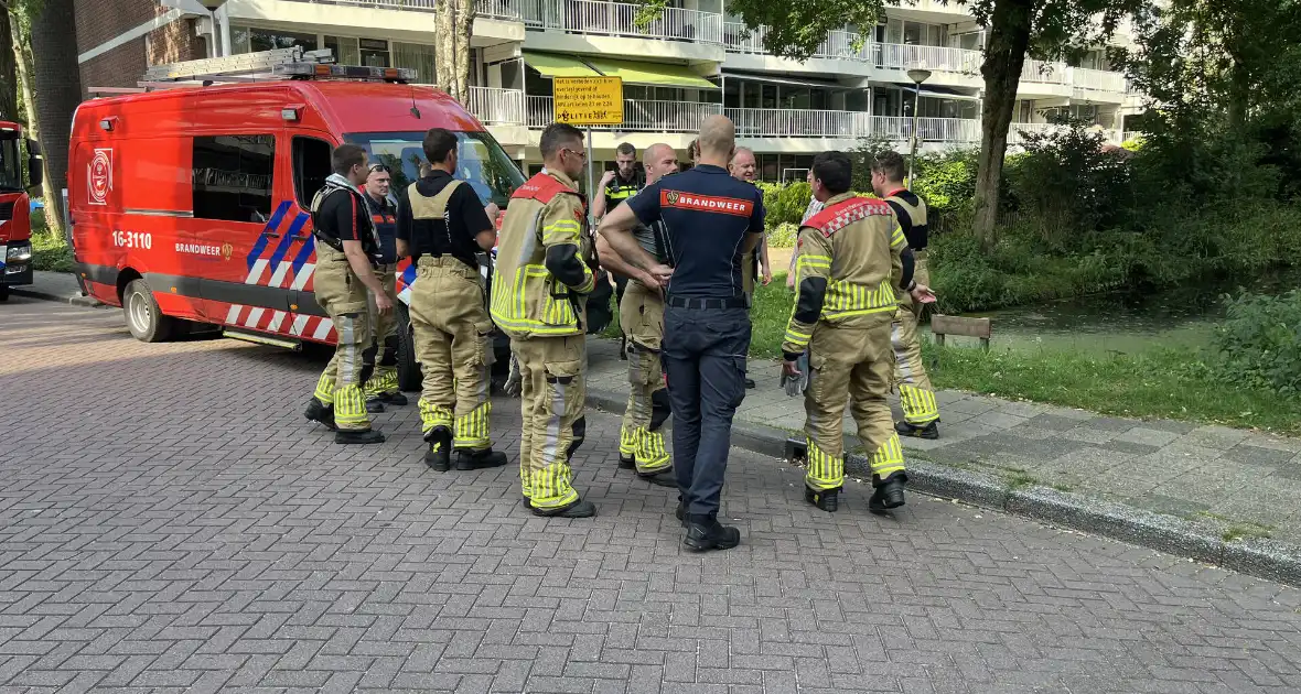 Hulpdiensten starten zoektocht in water naar vermist meisje - Foto 3