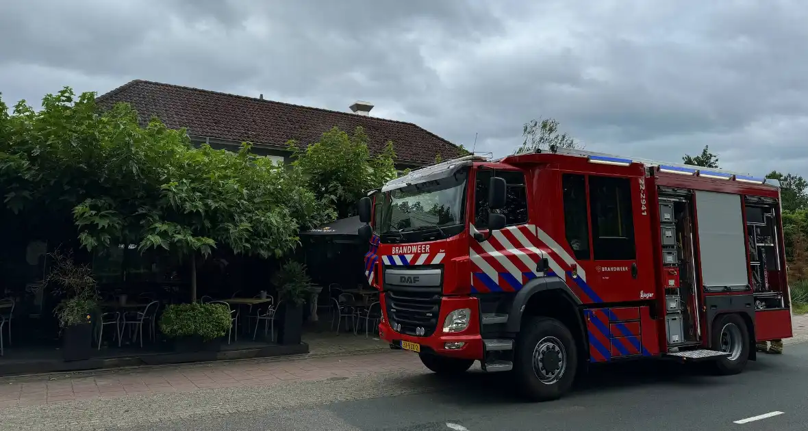 Forse rookontwikkeling door brand in keuken van eetcafe - Foto 2