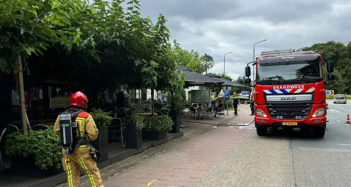 Forse rookontwikkeling door brand in keuken van eetcafé - Foto 3