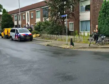 E-biker aangereden door pakketbezorger