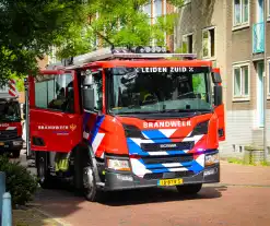 Alerte buurtbewoner wekt bewoner nadat woning vol rook staat