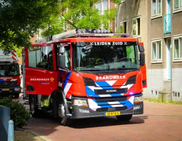 Alerte buurtbewoner wekt bewoner nadat woning vol rook staat