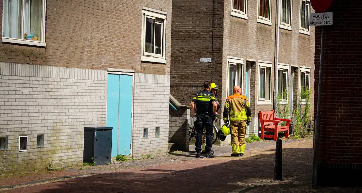 Alerte buurtbewoner wekt bewoner nadat woning vol rook staat - Foto 8