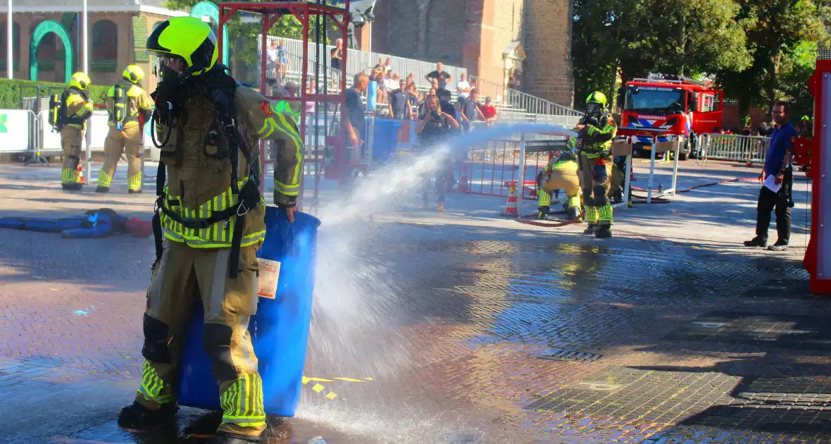 Veel belangstelling bij brandweer wedstrijden - Foto 5