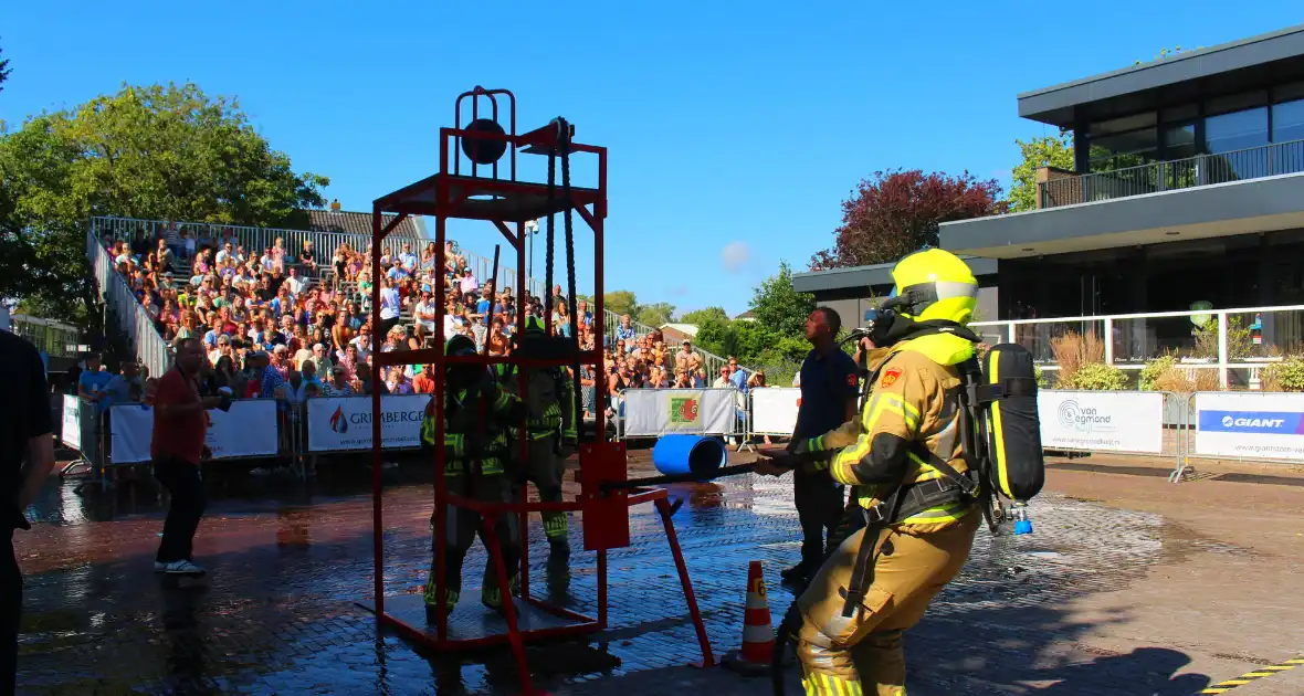 Veel belangstelling bij brandweer wedstrijden - Foto 7