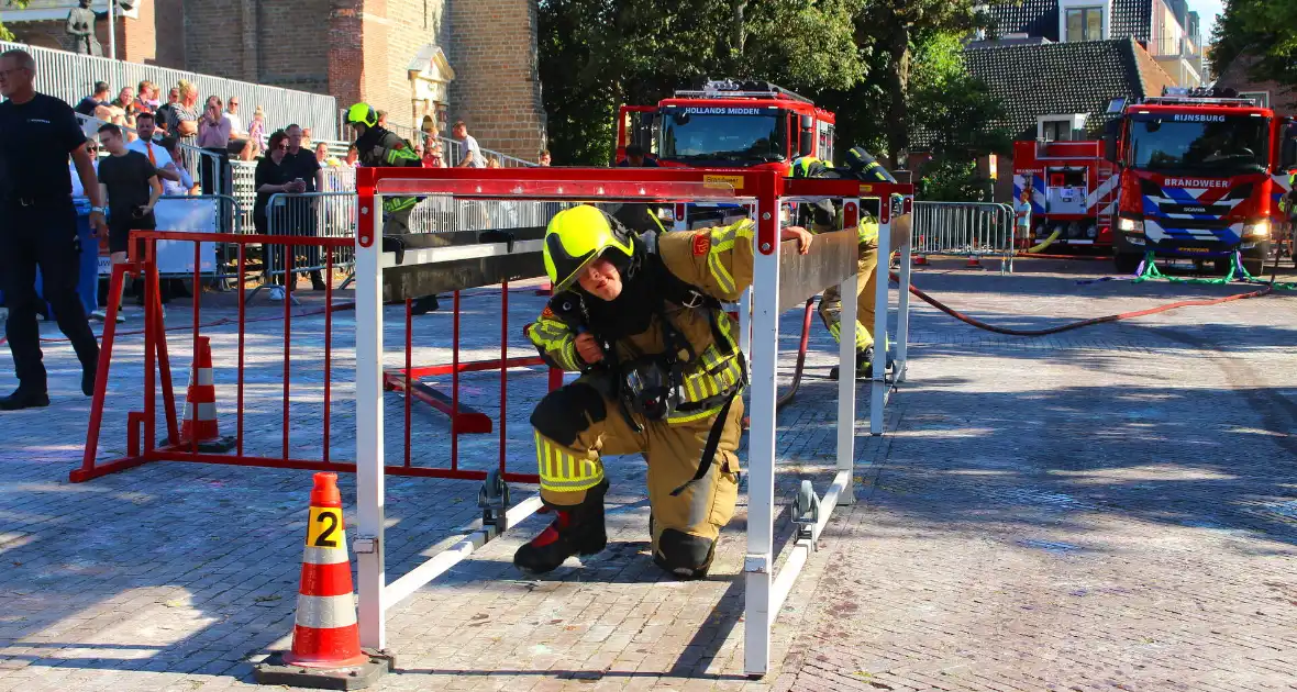 Veel belangstelling bij brandweer wedstrijden - Foto 8