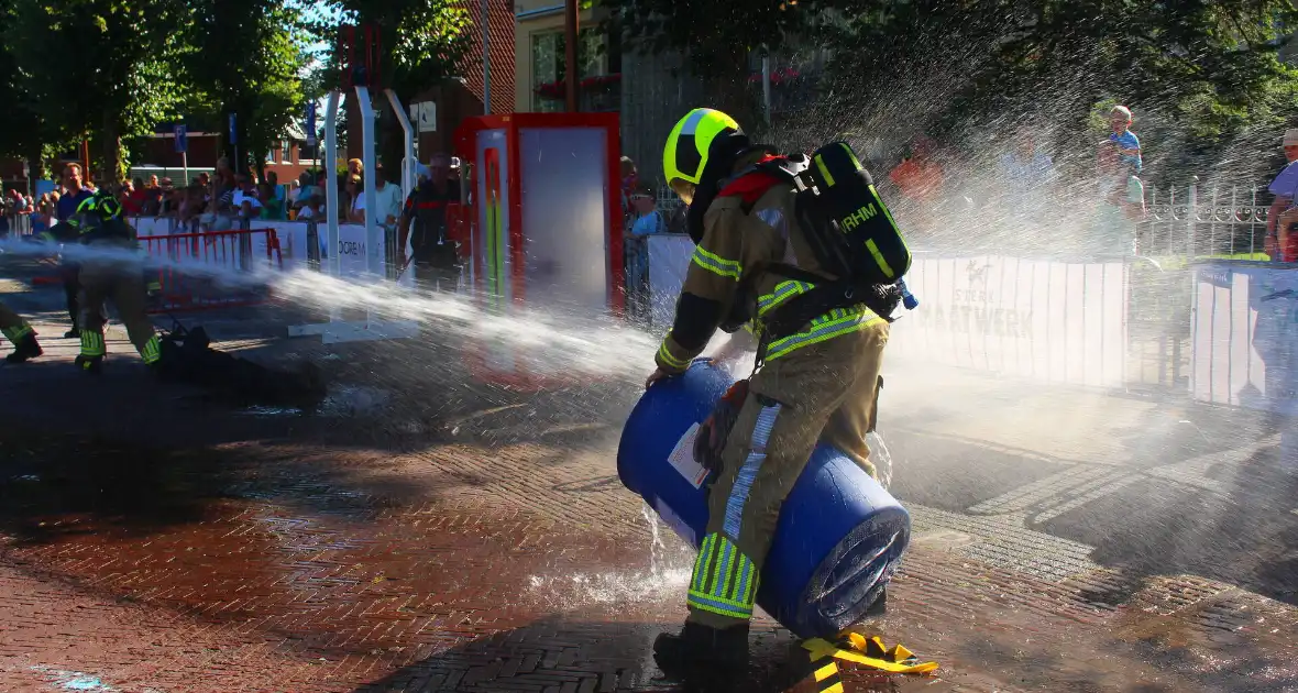 Veel belangstelling bij brandweer wedstrijden - Foto 9