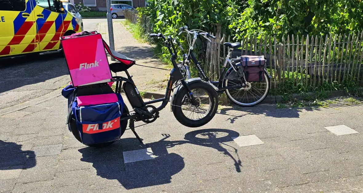 Fietser botst met flitsbezorger - Foto 4