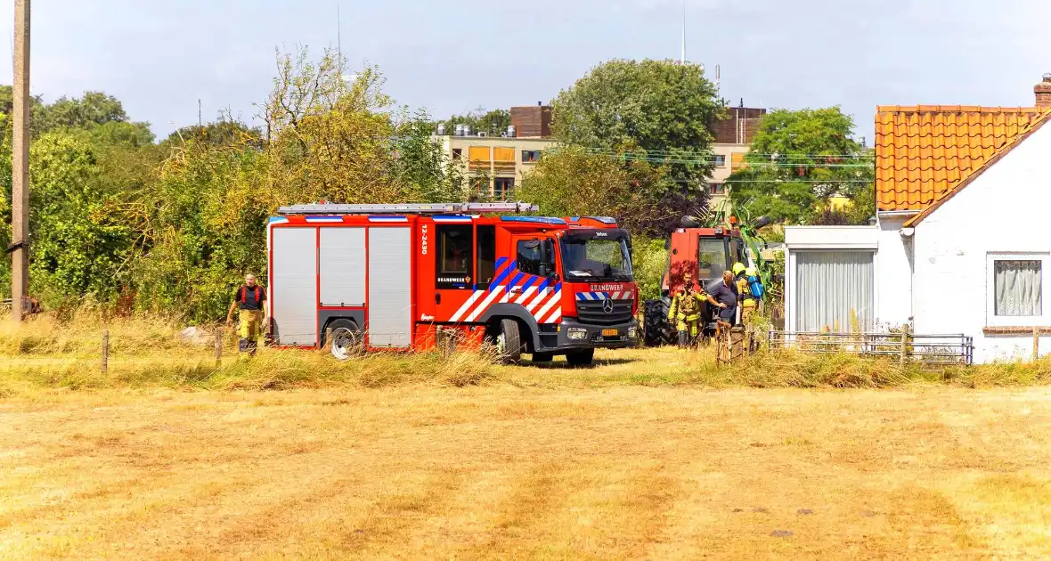 Boer handelt snel en voorkomt dat tractor uitbrand - Foto 5