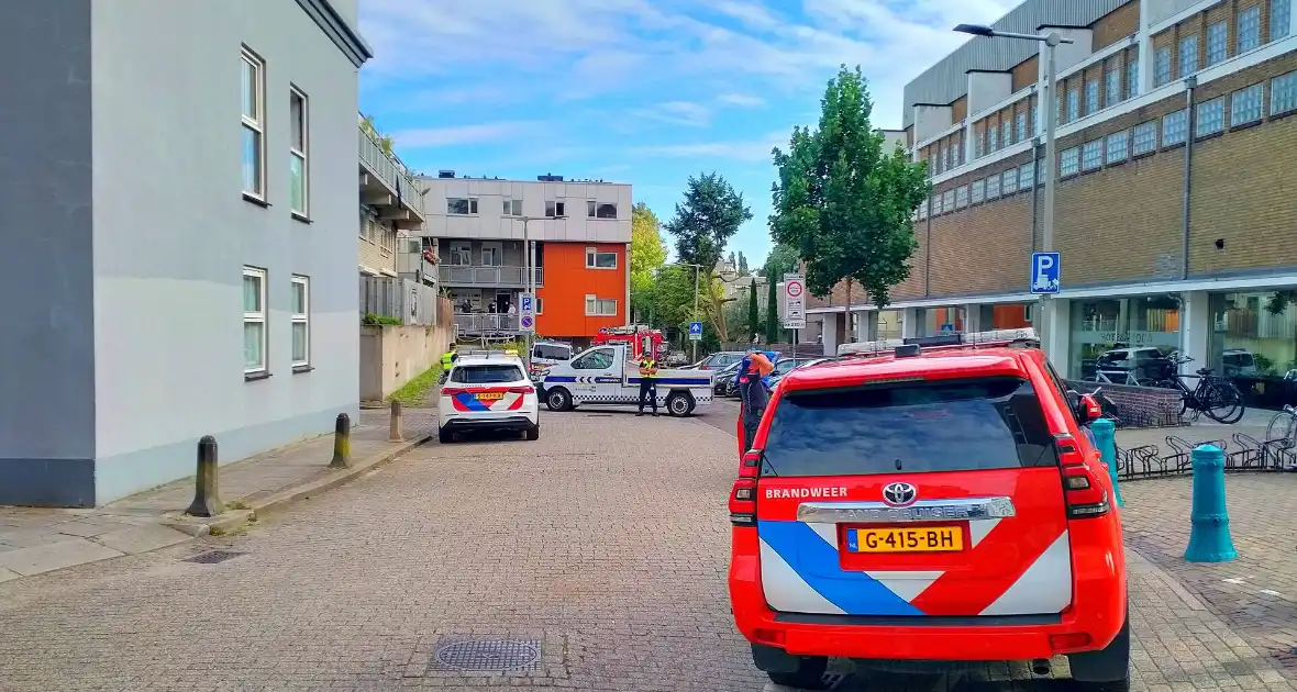 Gewonde na brand in slaapkamer bij appartementencomplex - Foto 3