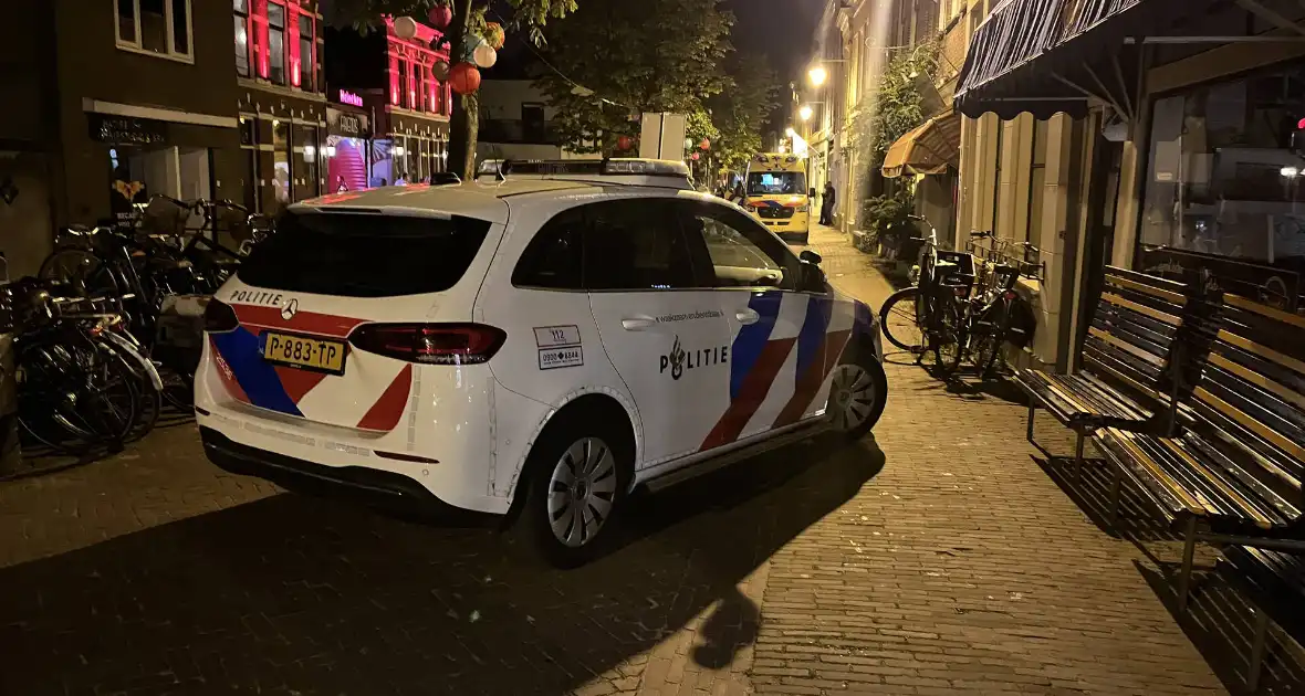 Veel politie aanwezig bij mogelijke steekincident - Foto 1