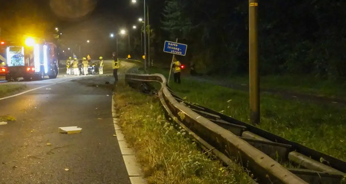 Enorme ravage na eenzijdig ongeval - Foto 13