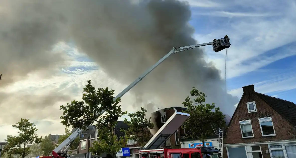 Uitslaande brand in pizzeria - Foto 15