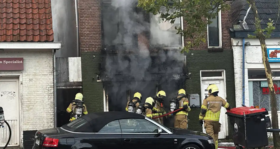 Uitslaande brand in pizzeria - Foto 18