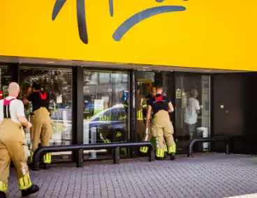 Onderzoek naar mogelijke brand bij Hubo