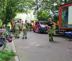 Veel rook bij uitslaande brand in buurtboerderij