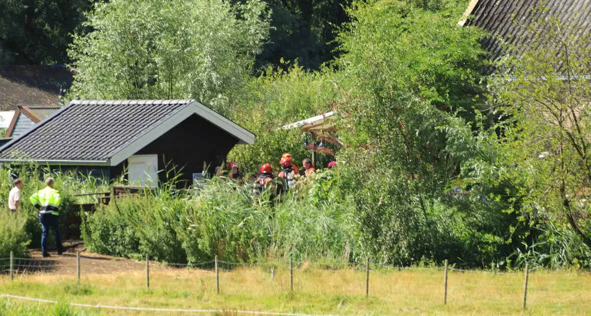 Veel rook bij uitslaande brand in buurtboerderij - Foto 5