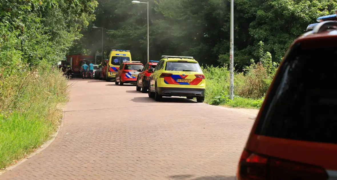 Veel rook bij uitslaande brand in buurtboerderij - Foto 7