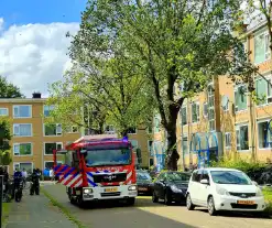 Brandweer ventileert woning na keukenbrand