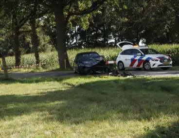 Auto's zwaarbeschadigd bij aanrijding