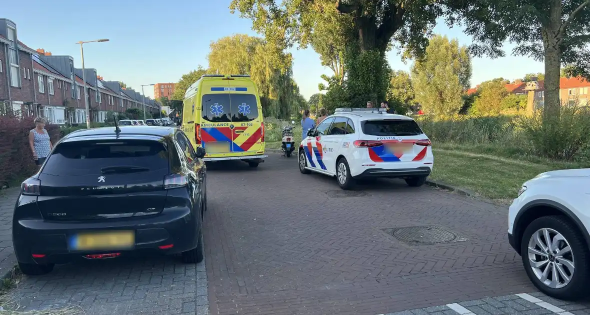 Persoon op scooter onderuit - Foto 2